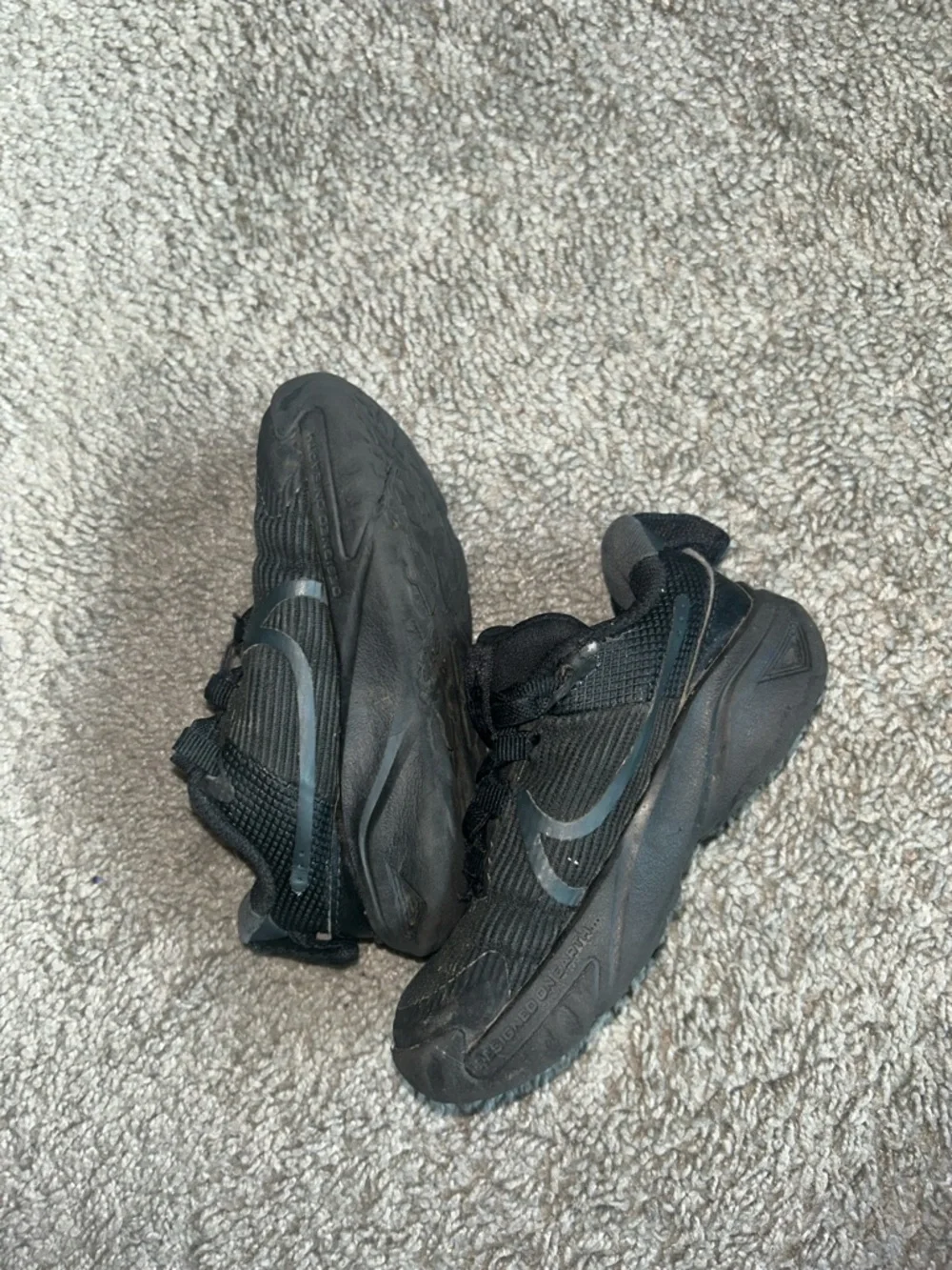 Nike Kids Black Athletic Sneakers Size 7 toddlers